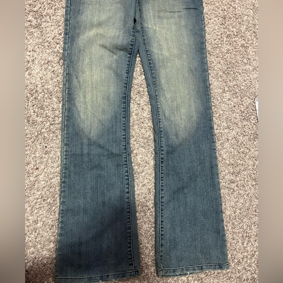 Rock & Republic Low Rise Retro Jeans - Picture 2 of 12